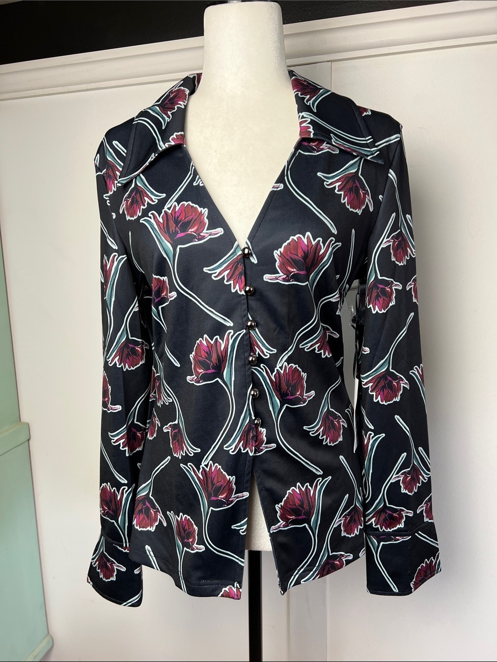 Unique Vintage Black Floral Button-Front Top